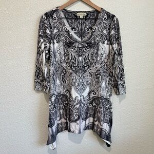 Live and Let Live Womens Large White Black Shark Bite Hem Quarter Sleeve Blouse